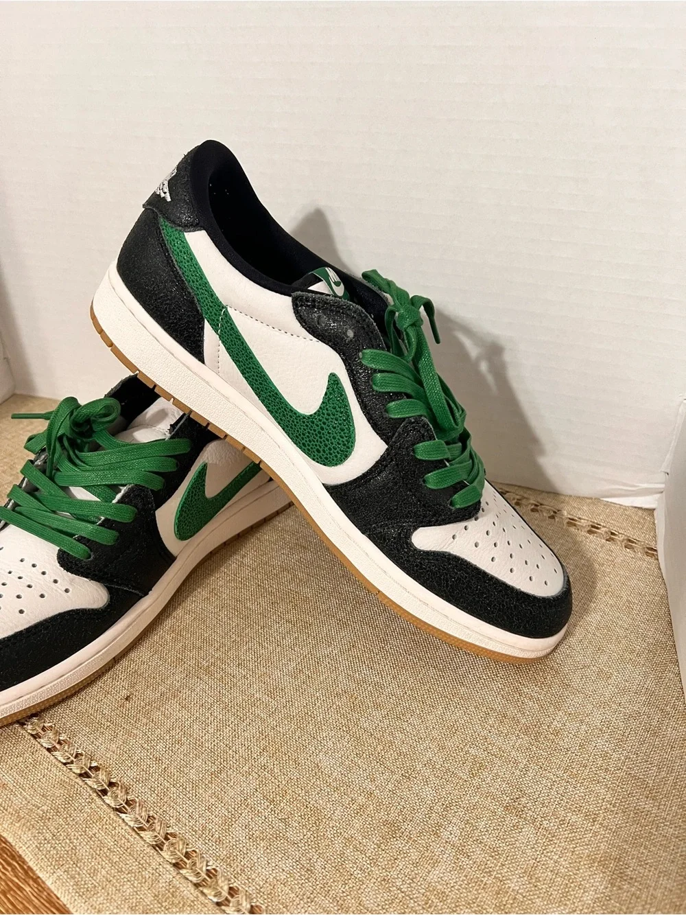 Jordan Low Top Sneakers White Black Green